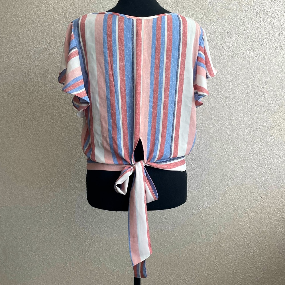 Flutter Sleeve Tie Back Cropped Junior's Top (Multi
Distressed Stripe) - Picture 5 of 13